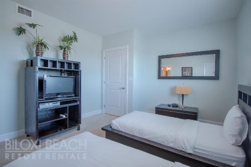 Sea Breeze 712 - Three Bedroom Apartment image 17
