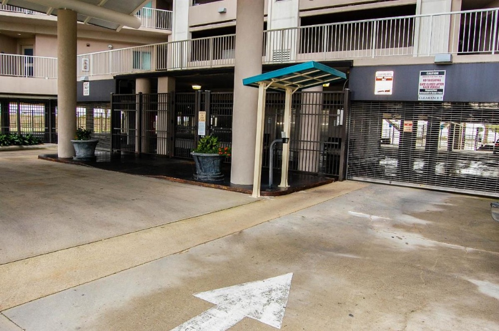 Sea Breeze 712 - Three Bedroom Apartment